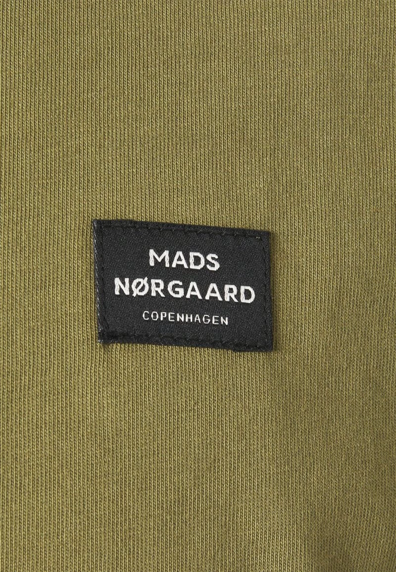 Mads Nørgaard - Herren TOVOLO - Langarmshirt - Martini Olive 5 Mads Nørgaard - Herren TOVOLO - Langarmshirt - Martini Olive – Bild 3