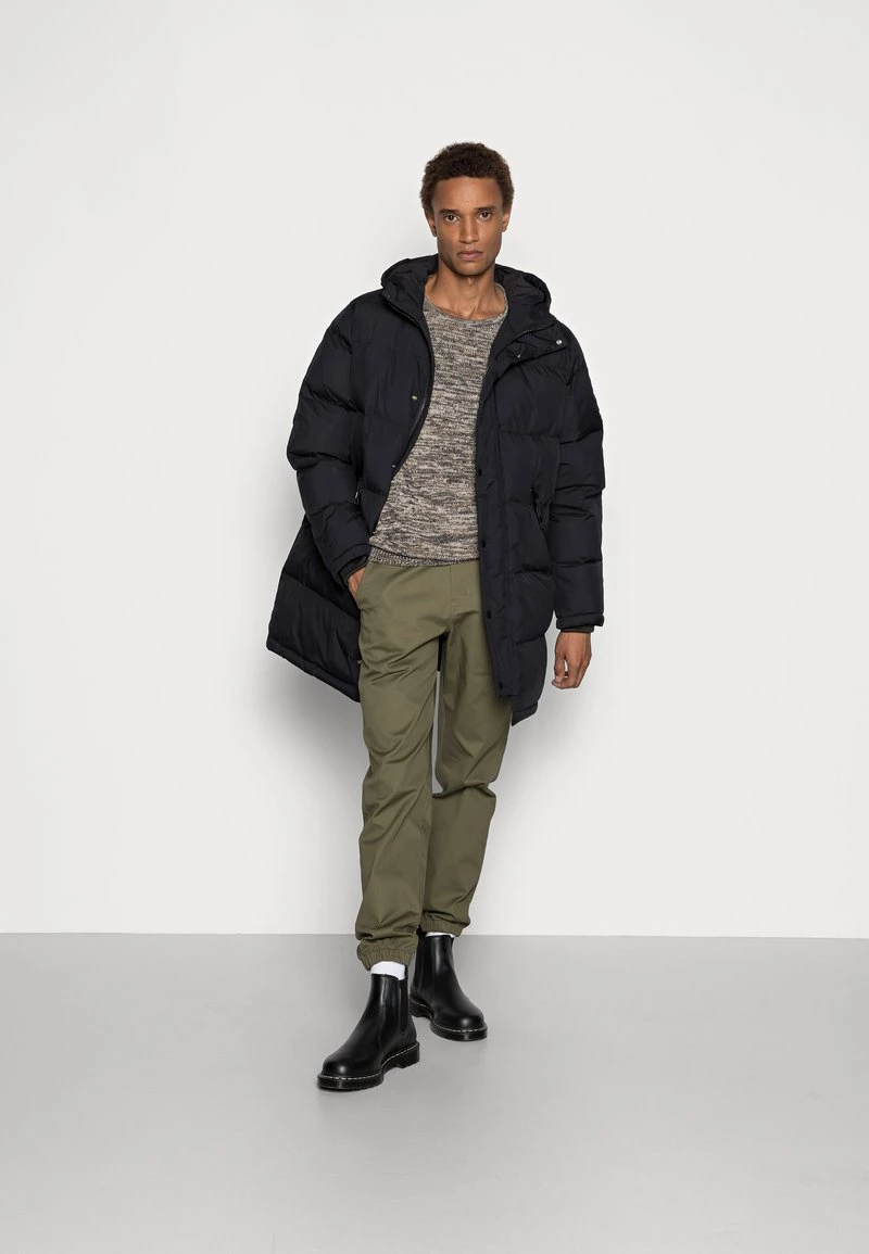 Mads Nørgaard RECYCLE JONOH - Wintermantel - Navy - Herren 4 Mads Nørgaard RECYCLE JONOH - Wintermantel - Navy - Herren – Bild 2