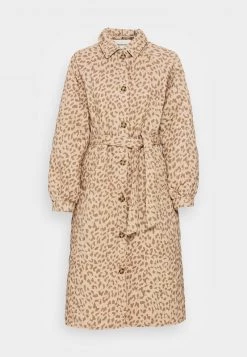 Modström OLISE PRINT JACKET - Klassischer Mantel - Mountain - Damen 10 Modström OLISE PRINT JACKET - Klassischer Mantel - Mountain - Damen -Mads Nørgaard Verkäufe 2022 03654c86b79846688230418d17ddaeab