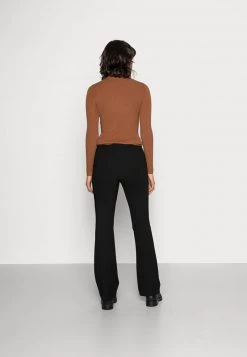 Modström TANNY FLARE PANTS - Stoffhose - Black - Damen 9 Modström TANNY FLARE PANTS - Stoffhose - Black - Damen -Mads Nørgaard Verkäufe 2022 065fa3203bf4447d9299fcfccde60d9c