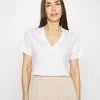 Modström - Damen PIA - T-Shirt Basic - White 2 Modström - Damen PIA - T-Shirt Basic - White -Mads Nørgaard Verkäufe 2022 06ba7d501cda4529af04bf31fce0793b