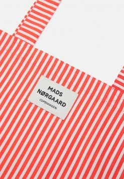 Mads Nørgaard SACKY ATOMA BAG - Shopping Bag - Cherry Tomato - Damen 8 Mads Nørgaard SACKY ATOMA BAG - Shopping Bag - Cherry Tomato - Damen -Mads Nørgaard Verkäufe 2022 0e418a0b7d124eddac1b8a9ed0b5a963