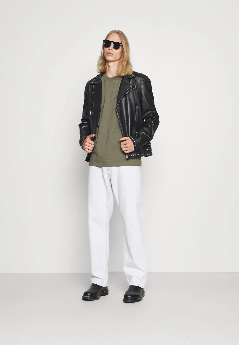 Mads Nørgaard DUSTY EMBROIDERY THOR - T-Shirt Print - Oatmeal - Herren 4 Mads Nørgaard DUSTY EMBROIDERY THOR - T-Shirt Print - Oatmeal - Herren – Bild 2