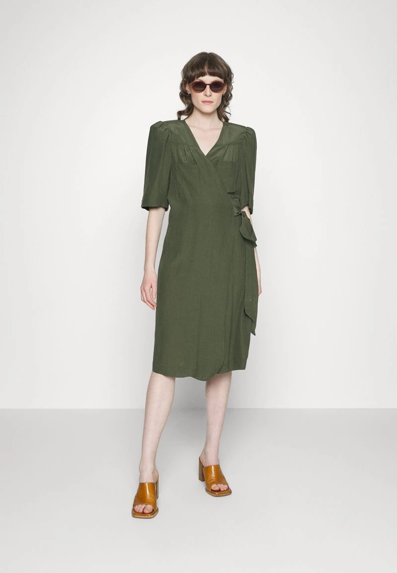 Mads Nørgaard LAIKA DRESS - Freizeitkleid - Forest Night - Damen 4 Mads Nørgaard LAIKA DRESS - Freizeitkleid - Forest Night - Damen – Bild 2