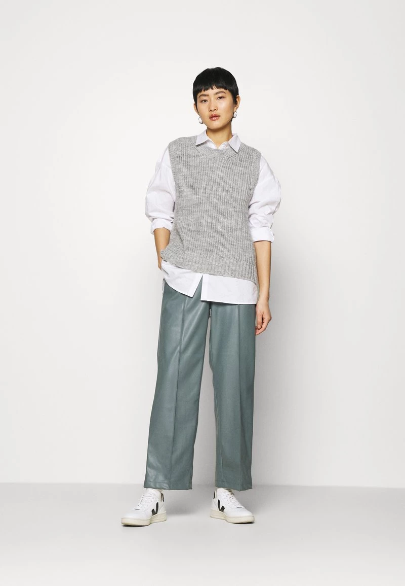 Modström TIMME - Strickpullover - Light Greymelange - Damen 4 Modström TIMME - Strickpullover - Light Greymelange - Damen – Bild 2