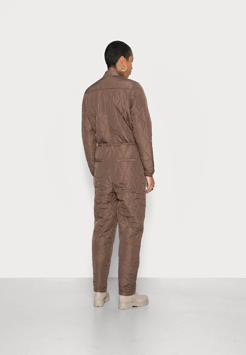 Modström - Damen KRYSTAL PADDED - Jumpsuit - Chipmunk 5 Modström - Damen KRYSTAL PADDED - Jumpsuit - Chipmunk – Bild 3