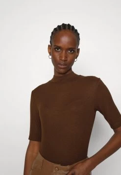 Modström - Damen KROWN - T-Shirt Basic - Pecan 12 Modström - Damen KROWN - T-Shirt Basic - Pecan -Mads Nørgaard Verkäufe 2022 31d26071b1eb40f485b7a08ed5e58945