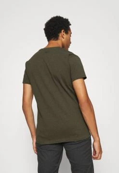 Mads Nørgaard DUSTY EMBROIDERY THOR - T-Shirt Print - Capers - Herren -Mads Nørgaard Verkäufe 2022 331335272f9f4afebdf4147d83773896