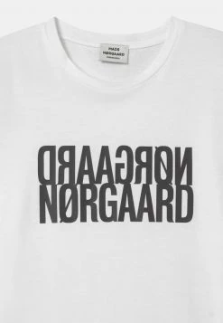Mads Nørgaard TUVINA UNISEX - T-Shirt Print - White 7 Mads Nørgaard TUVINA UNISEX - T-Shirt Print - White -Mads Nørgaard Verkäufe 2022 33a457681c894c1bbb13b4e85619e837