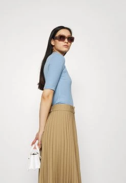 Modström - Damen KROWN - T-Shirt Basic - Allure -Mads Nørgaard Verkäufe 2022 340907d77d9d4b29ae7859c4ebc85fd8