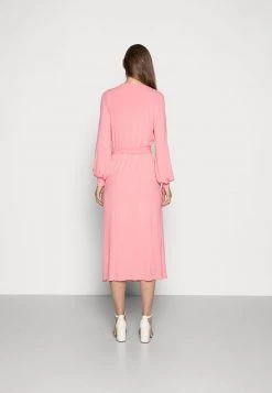 Mads Nørgaard SOLID DINA - Freizeitkleid - Strawberry Pink - Damen 9 Mads Nørgaard SOLID DINA - Freizeitkleid - Strawberry Pink - Damen -Mads Nørgaard Verkäufe 2022 345d17e92551455bbbef6a0d67d83337