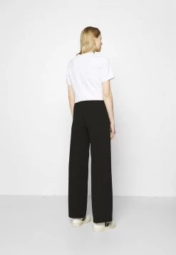 Modström - Damen GENE PANTS - Stoffhose - Black -Mads Nørgaard Verkäufe 2022 376e78464d1e464e90f3e8e3bf510e98