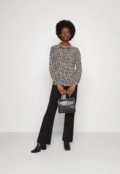 Modström - Damen ODA PRINT - Bluse - Black 9 Modström - Damen ODA PRINT - Bluse - Black -Mads Nørgaard Verkäufe 2022 3c7244cd10114488ae4da0ef6f86d172