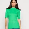 Modström - Damen KROWN - T-Shirt Basic - Island Green 1 Modström - Damen KROWN - T-Shirt Basic - Island Green -Mads Nørgaard Verkäufe 2022 3f594e5daeb349598484fe41d4be620b