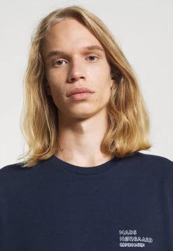 Mads Nørgaard - Herren DUSTY EMBROIDERY THOR - T-Shirt Print - Navy -Mads Nørgaard Verkäufe 2022 43332e1337404ba382a727733b602b99