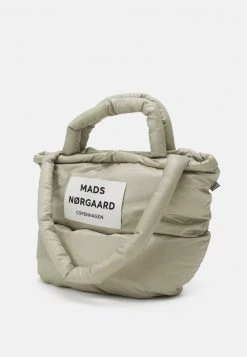 Mads Nørgaard - Damen TECH PILLOW - Shopping Bag - Elm 10 Mads Nørgaard - Damen TECH PILLOW - Shopping Bag - Elm -Mads Nørgaard Verkäufe 2022 47dbd5c155724aa4b4c225985998c145