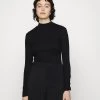 Modström KROWN T NECK - Langarmshirt - Black - Damen -Mads Nørgaard Verkäufe 2022 4dff507891894b57b0c0ba0f6643d7ea