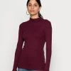 Modström - Damen KROWN T NECK - Langarmshirt - Currant -Mads Nørgaard Verkäufe 2022 4e4e7df8e3fa457180d4eeb19f053dab