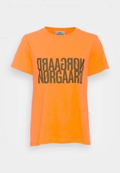 Mads Nørgaard SINGLE ORGANIC TRENDA Tee - T-Shirt Print - Oriole - Damen -Mads Nørgaard Verkäufe 2022 55524f9d688e408db6d9ac5eed475887