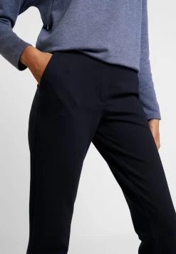 Modström - Damen TANNY FLARE PANTS - Stoffhose - Navy Sky 11 Modström - Damen TANNY FLARE PANTS - Stoffhose - Navy Sky -Mads Nørgaard Verkäufe 2022 55f31d6a529b4be89383597134468a84