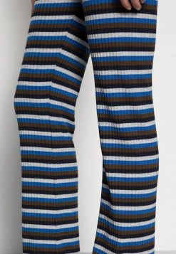 Mads Nørgaard LONNIE PANTS - Stoffhose - Multi Princess Blue - Damen 11 Mads Nørgaard LONNIE PANTS - Stoffhose - Multi Princess Blue - Damen -Mads Nørgaard Verkäufe 2022 57fb1ccdb5f8423b9bba34d3b5b3f65e