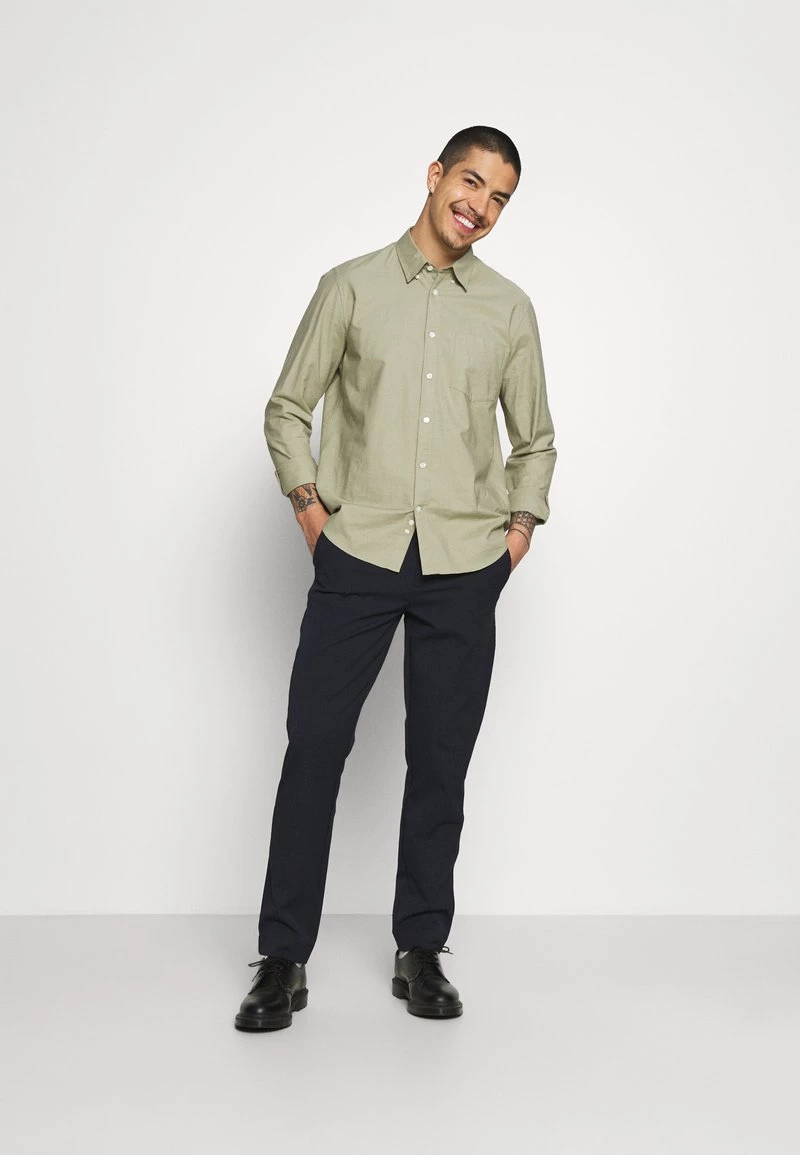 Mads Nørgaard FOLKE PETER - Stoffhose - Sky Captain - Herren 4 Mads Nørgaard FOLKE PETER - Stoffhose - Sky Captain - Herren – Bild 2