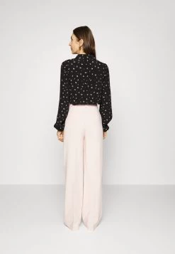 Modström GALE PANTS - Stoffhose - Bella Rose - Damen -Mads Nørgaard Verkäufe 2022 5d5dd274b3604996a318fdf5d02abddd