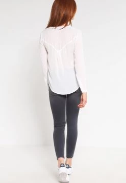 Modström CYLER - Bluse - Porcelain - Damen -Mads Nørgaard Verkäufe 2022 69b8cfbb7a0747289b6db27e5be7cde5