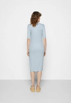 Modström KROWN DRESS - Strickkleid - Celestical Blue - Damen 12 Modström KROWN DRESS - Strickkleid - Celestical Blue - Damen -Mads Nørgaard Verkäufe 2022 6df53a8e803c4d618d4af1b3535052c4