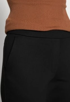 Modström TANNY FLARE PANTS - Stoffhose - Black - Damen 11 Modström TANNY FLARE PANTS - Stoffhose - Black - Damen -Mads Nørgaard Verkäufe 2022 6ef0c37eafad445eb4d4e0a6e3ef2304