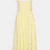 Modström ISLA DRESS - Freizeitkleid - Lemon Haze - Damen 1 Modström ISLA DRESS - Freizeitkleid - Lemon Haze - Damen -Mads Nørgaard Verkäufe 2022 7116dcb9d91a43b39f74db9cb5806a55