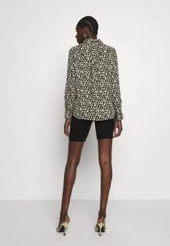 Modström KENDIS - Shorts - Black - Damen -Mads Nørgaard Verkäufe 2022 7f9baaf11095419287aa3b5464bca33d