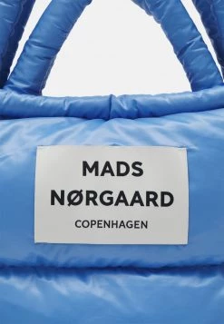 Mads Nørgaard TECH PILLOW - Shopping Bag - Della Robbia Blue - Damen -Mads Nørgaard Verkäufe 2022 8177b5e029414223863bc4314c5de219