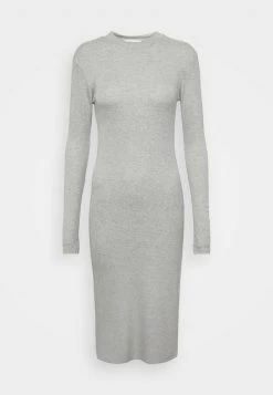 Modström KROWN T NECK DRESS - Strickkleid - Grey Melange - Damen 14 Modström KROWN T NECK DRESS - Strickkleid - Grey Melange - Damen -Mads Nørgaard Verkäufe 2022 8314be1440434d8cad5c981a7e25ac37