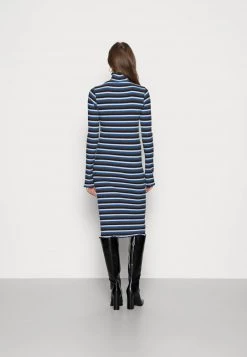 Mads Nørgaard - Damen SUPER STARINA DRESS - Freizeitkleid - Multi Princess Blue -Mads Nørgaard Verkäufe 2022 83e391918e514fa4993ace3d83306fd3