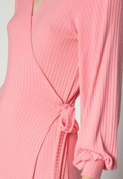 Mads Nørgaard SOLID DINA - Freizeitkleid - Strawberry Pink - Damen 11 Mads Nørgaard SOLID DINA - Freizeitkleid - Strawberry Pink - Damen -Mads Nørgaard Verkäufe 2022 873a47e087d24ace823a2ca08f11550d