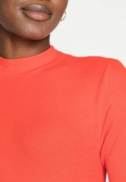 Modström KROWN - T-Shirt Basic - Fire Red - Damen 11 Modström KROWN - T-Shirt Basic - Fire Red - Damen -Mads Nørgaard Verkäufe 2022 8c3e2318b32b4ccc892d2a419ee1c6e9