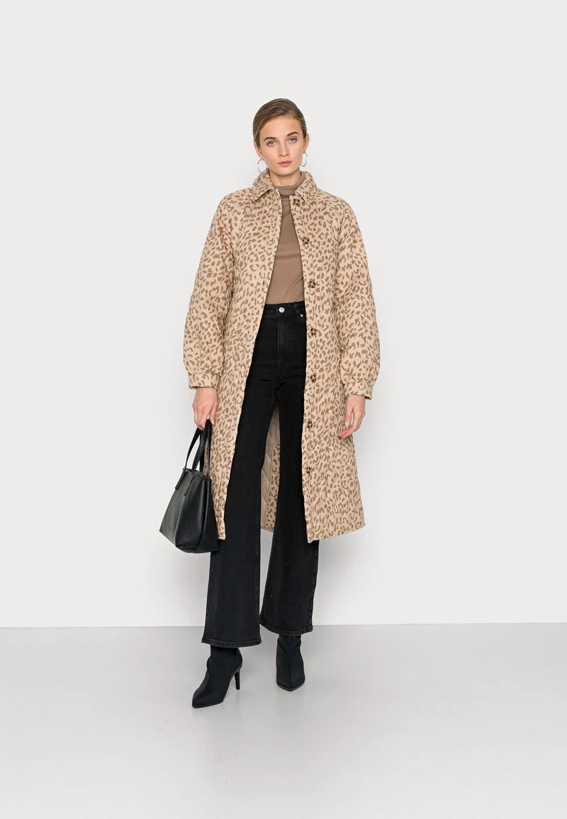 Modström OLISE PRINT JACKET - Klassischer Mantel - Mountain - Damen 4 Modström OLISE PRINT JACKET - Klassischer Mantel - Mountain - Damen – Bild 2