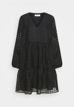 Modström - Damen TATTY DRESS - Freizeitkleid - Black -Mads Nørgaard Verkäufe 2022 927c79a95e2844f7b9f5cfc8adbaabc6