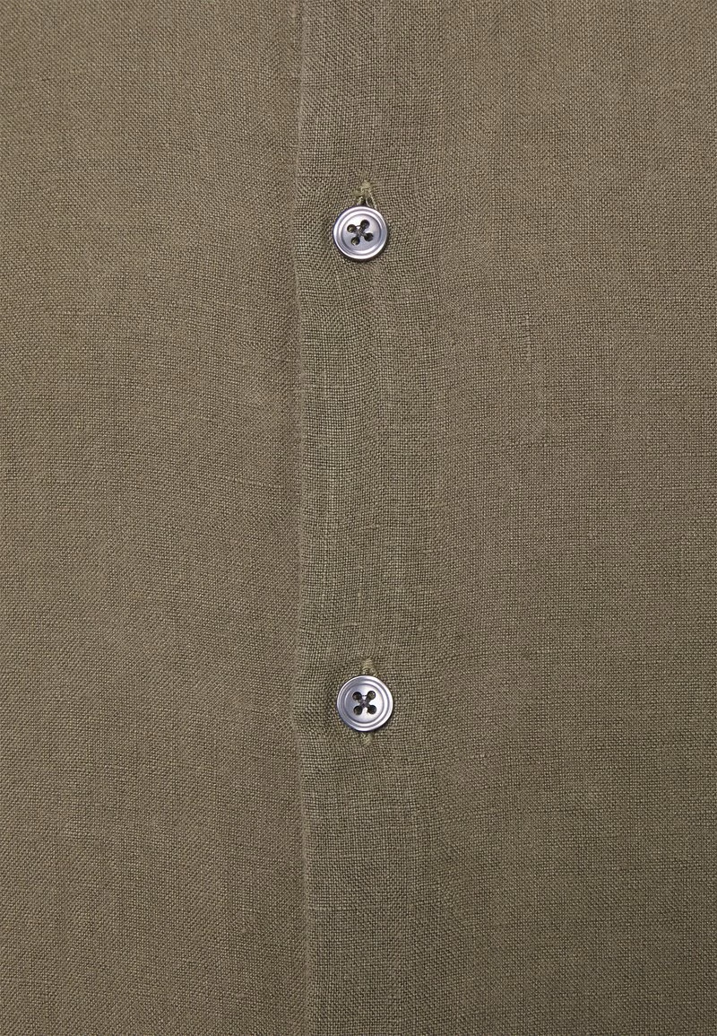 Mads Nørgaard - Herren DYED SAUL SHIRT - Hemd - Grape Leaf 7 Mads Nørgaard - Herren DYED SAUL SHIRT - Hemd - Grape Leaf – Bild 5