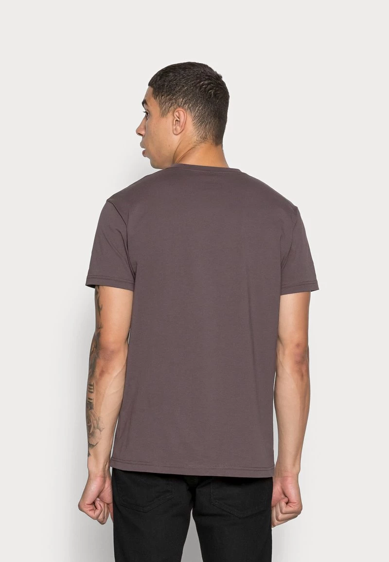 Mads Nørgaard THOR TEE - T-Shirt Basic - Raisin - Herren 5 Mads Nørgaard THOR TEE - T-Shirt Basic - Raisin - Herren – Bild 3