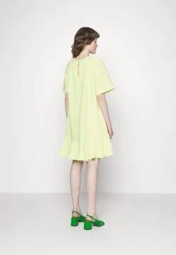 Mads Nørgaard DARIA DRESS - Freizeitkleid - Sunny Lime - Damen -Mads Nørgaard Verkäufe 2022 9b05f2398f0941cc948d13fe0d559932