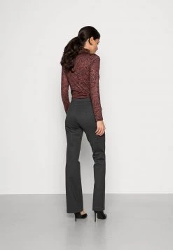 Modström - Damen TANNY FLARE PANTS - Stoffhose - Dark Grey Melange 9 Modström - Damen TANNY FLARE PANTS - Stoffhose - Dark Grey Melange -Mads Nørgaard Verkäufe 2022 9c4d321856934ba8a2274301d6ca858d