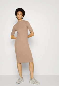 Modström KROWN DRESS - Strickkleid - Mountain Trail - Damen 11 Modström KROWN DRESS - Strickkleid - Mountain Trail - Damen -Mads Nørgaard Verkäufe 2022 9d309c6db64544f4b5b9a513b04a1aa7