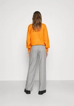 Mads Nørgaard HOUNDSTOOTH TECH PIRLA PANTS - Stoffhose - Black/snowwhite - Damen 9 Mads Nørgaard HOUNDSTOOTH TECH PIRLA PANTS - Stoffhose - Black/snowwhite - Damen -Mads Nørgaard Verkäufe 2022 a8ac1a49b5774faaae958b74024995a9