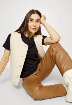 Modström - Damen PINE VEST - Weste - Cream Milk 11 Modström - Damen PINE VEST - Weste - Cream Milk -Mads Nørgaard Verkäufe 2022 b158dba0839a407ba94fe954e5bbc854