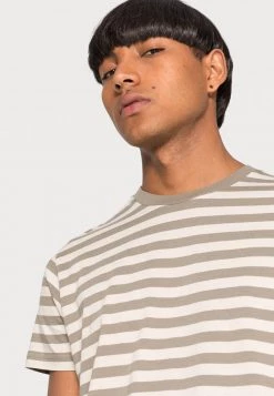 Mads Nørgaard - Herren MIDI THOR TEE - T-Shirt Print - Summer Sand/overland Trek -Mads Nørgaard Verkäufe 2022 bece8f43fe034dbea33f66388cccc980