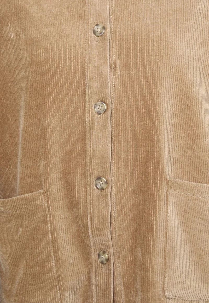 Modström GINEVA - Hemdbluse - Camel - Damen 5 Modström GINEVA - Hemdbluse - Camel - Damen – Bild 3