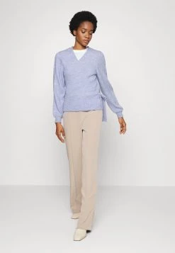 Modström OPAL V-NECK - Strickpullover - Cornflower - Damen 11 Modström OPAL V-NECK - Strickpullover - Cornflower - Damen -Mads Nørgaard Verkäufe 2022 bffa9b82a6ec48ce96b3ed881e0458c2