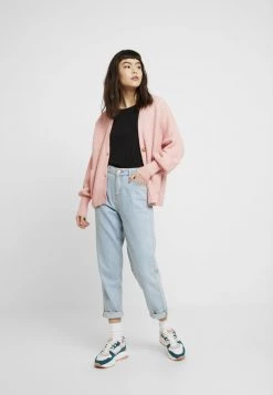 Mads Nørgaard Verkäufe 2022 -Mads Nørgaard Verkäufe 2022 ca49073d88bf4048924e552c657c9870